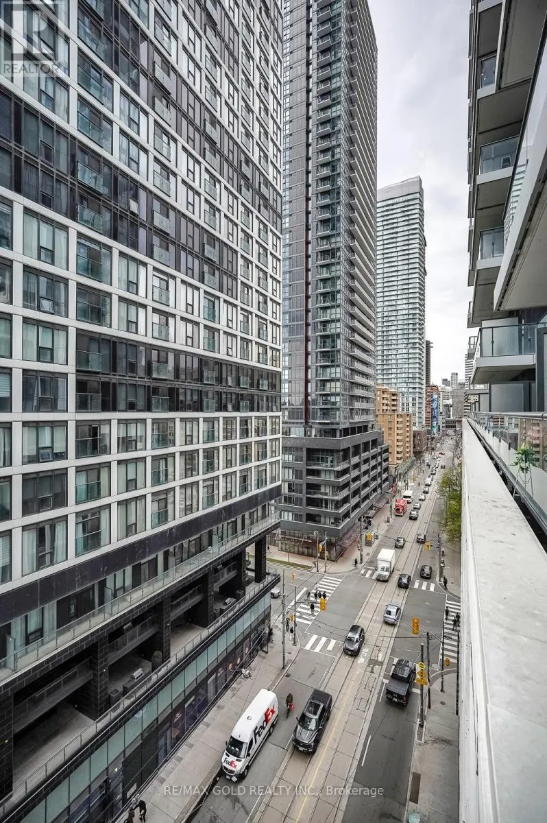 919 - 251 JARVIS STREET