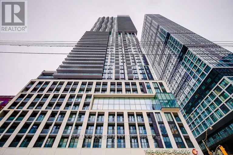919 - 251 JARVIS STREET