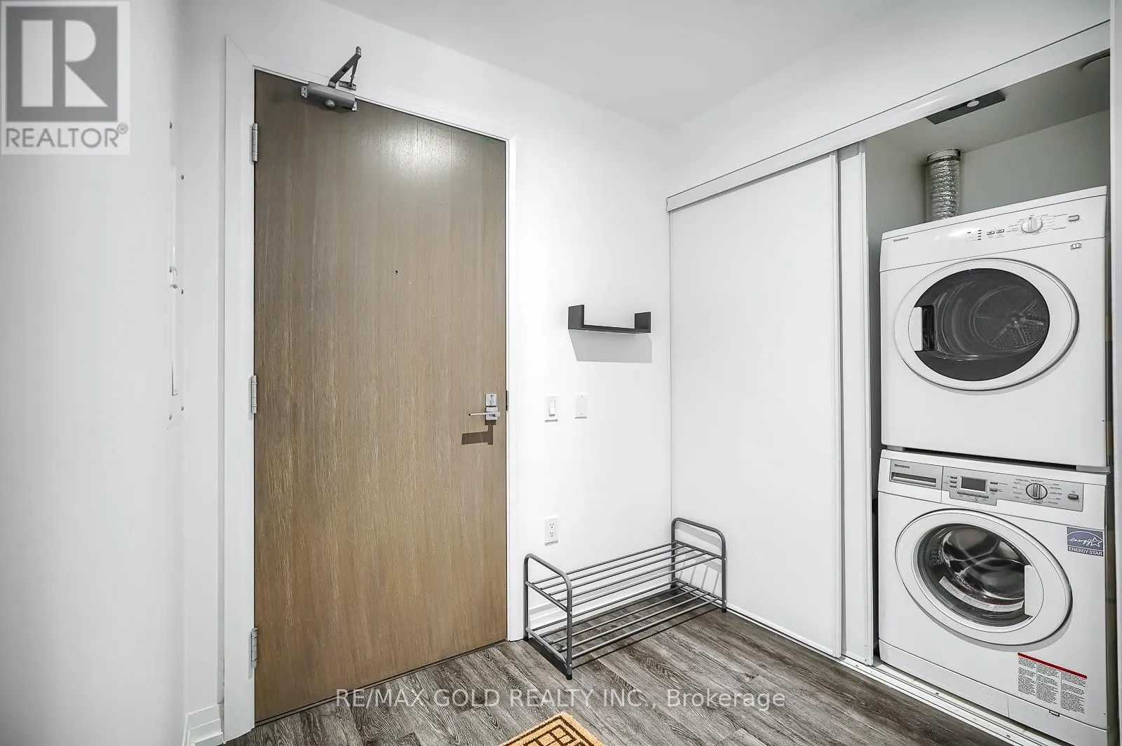 919 - 251 JARVIS STREET