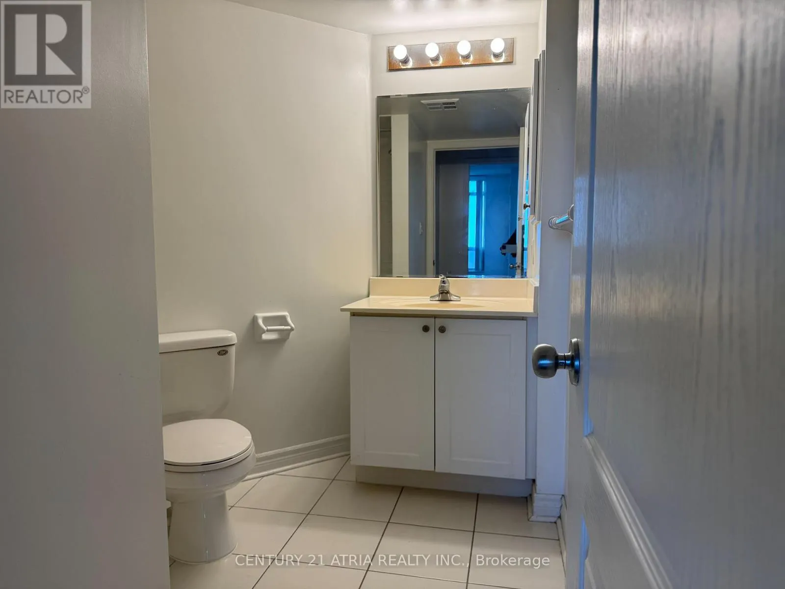 1111 - 3 REAN DRIVE