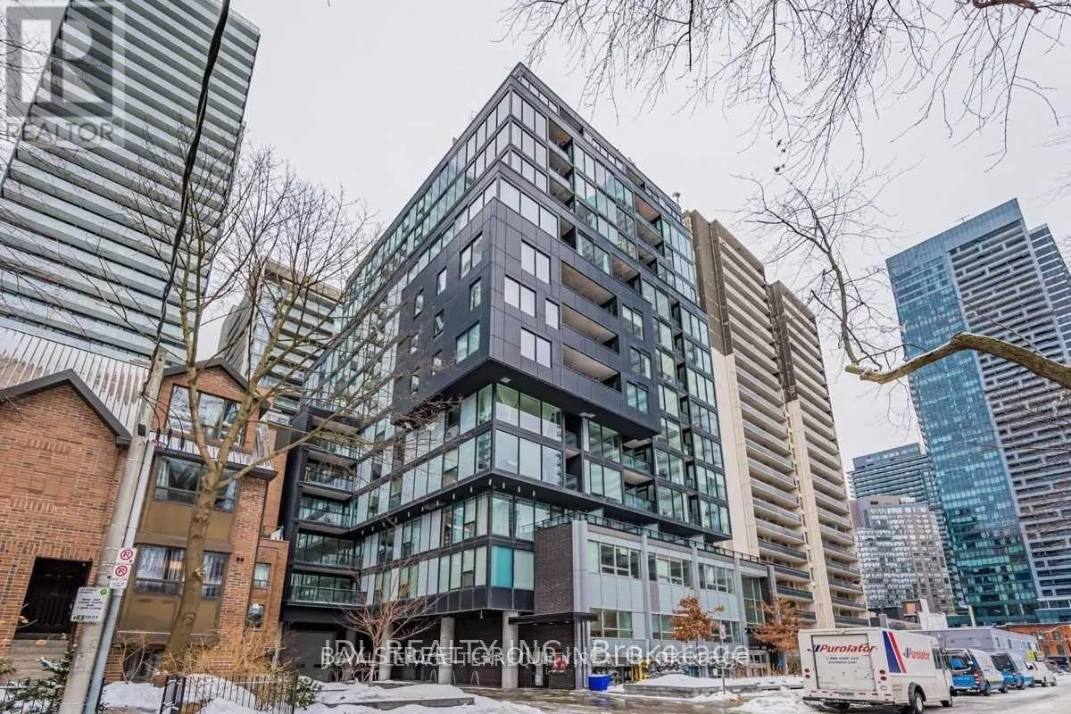 304 - 17 DUNDONALD STREET