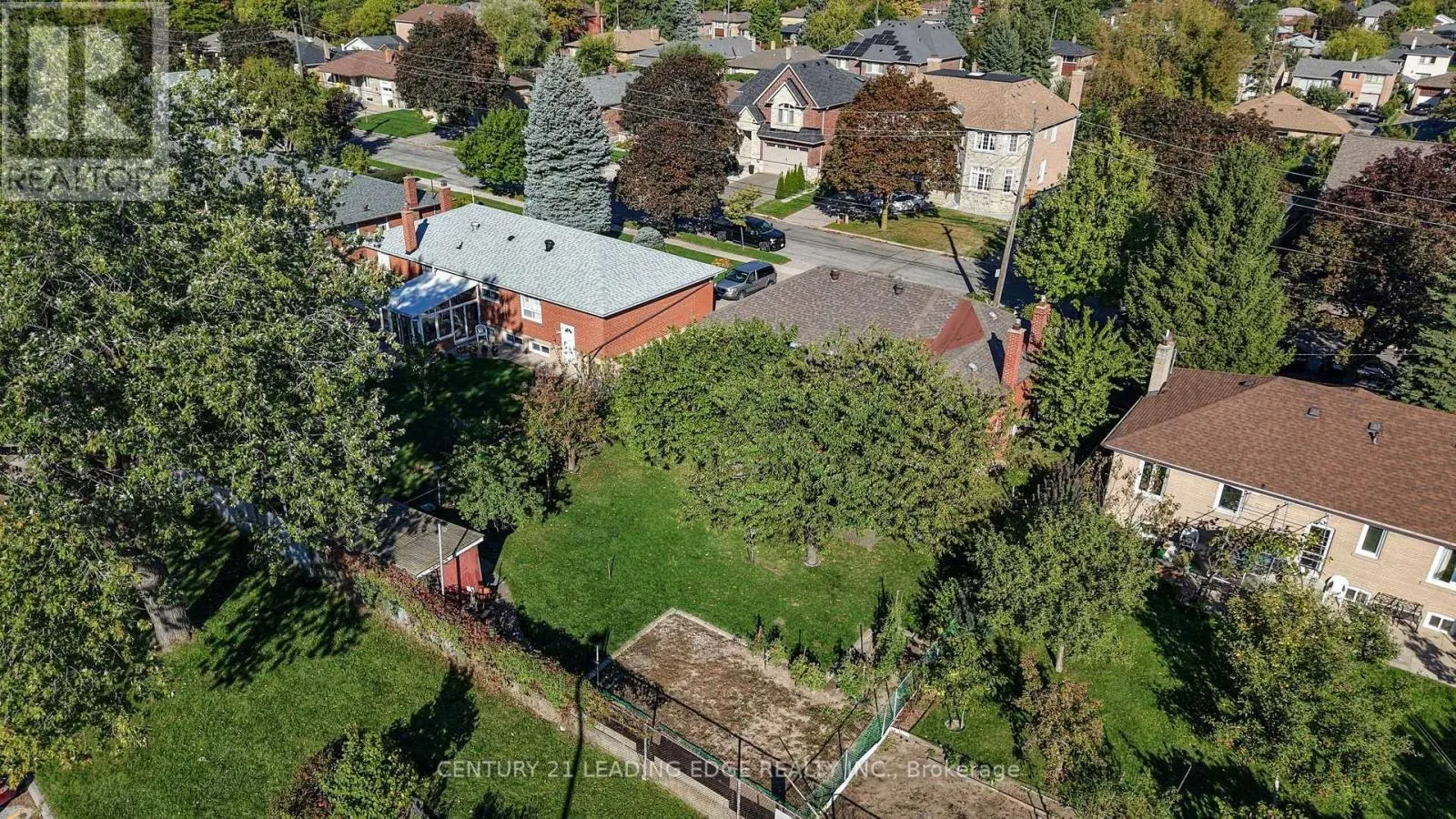 325 WATERLOO AVENUE