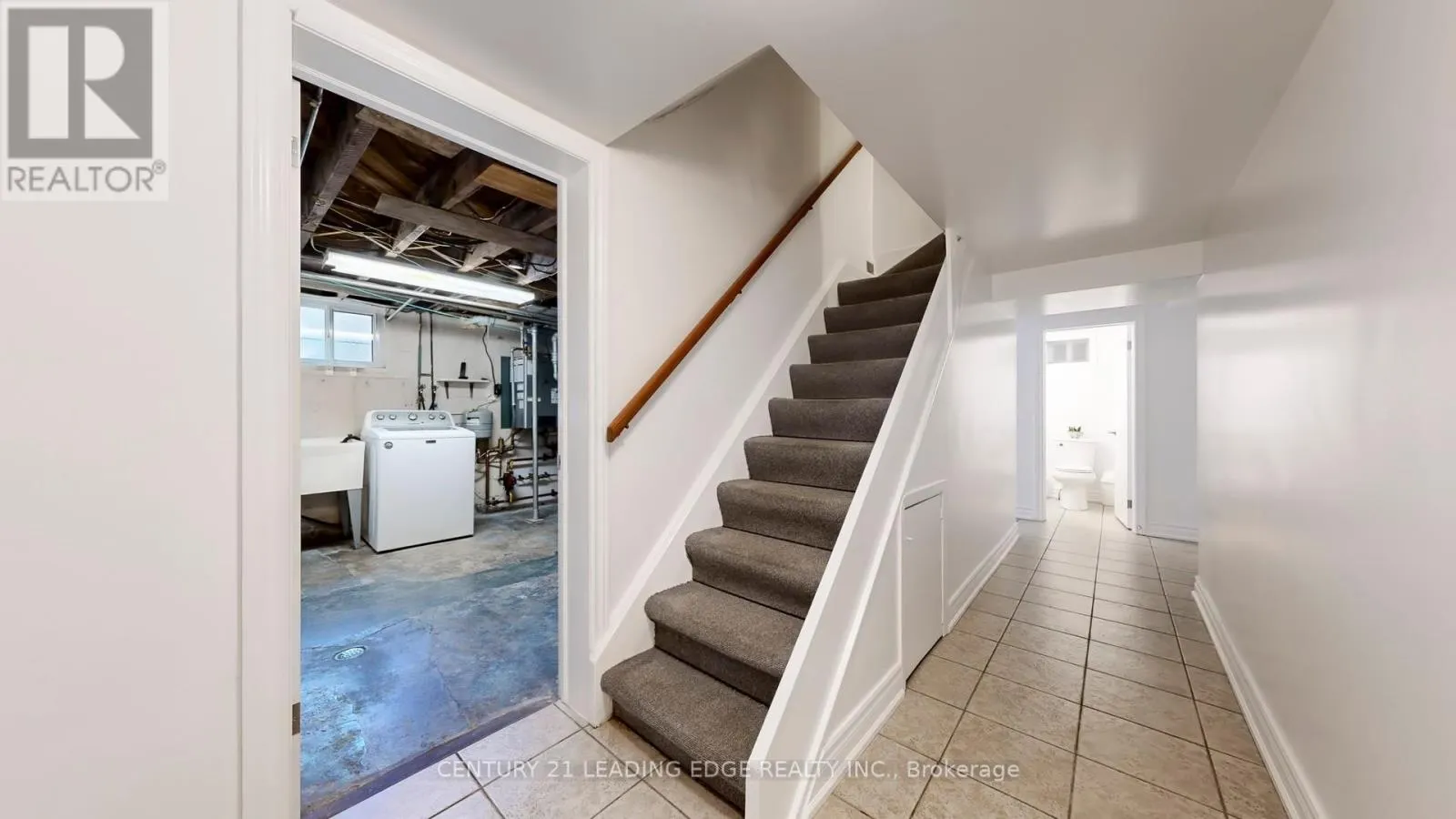 325 WATERLOO AVENUE