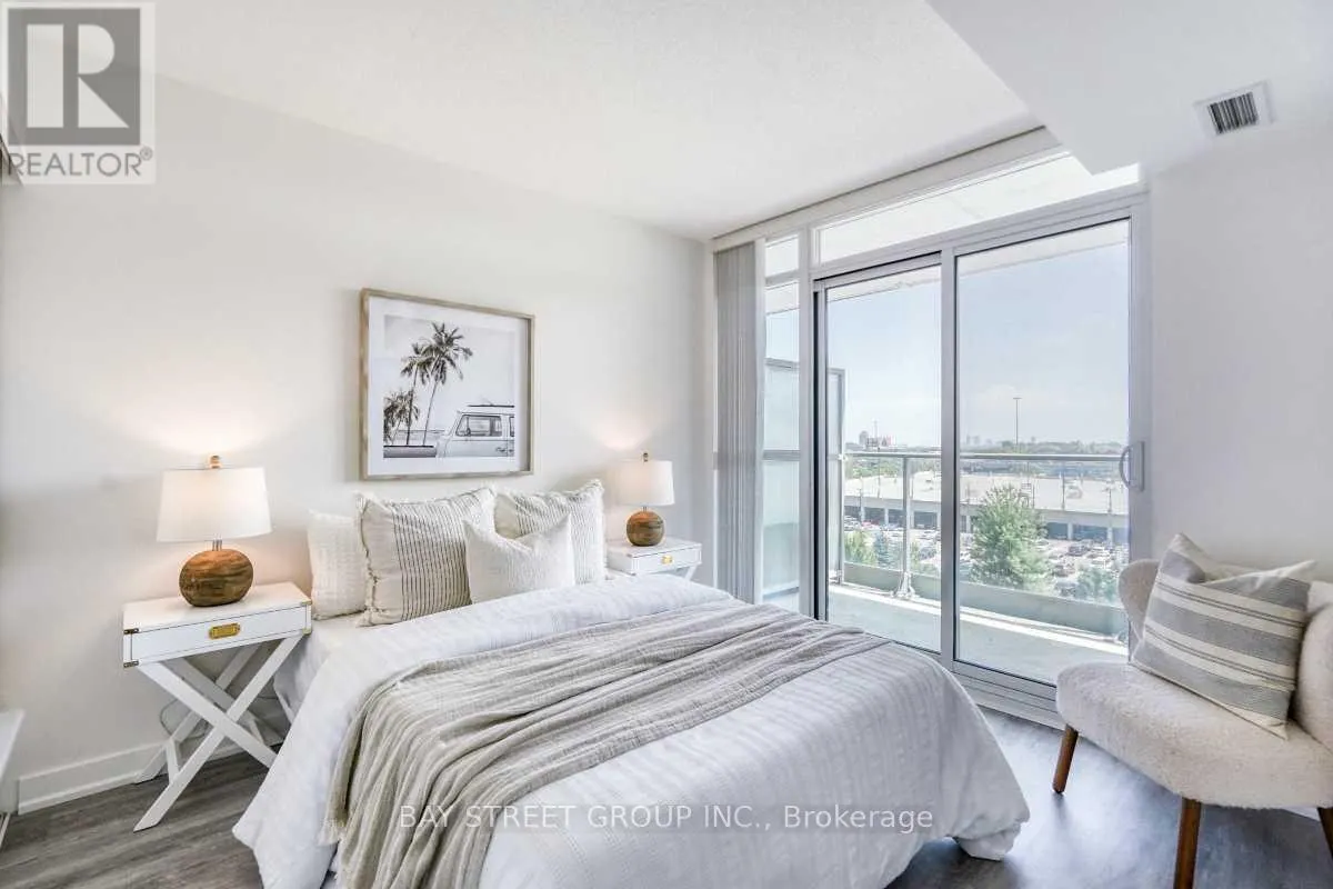 512 - 29 SINGER COURT