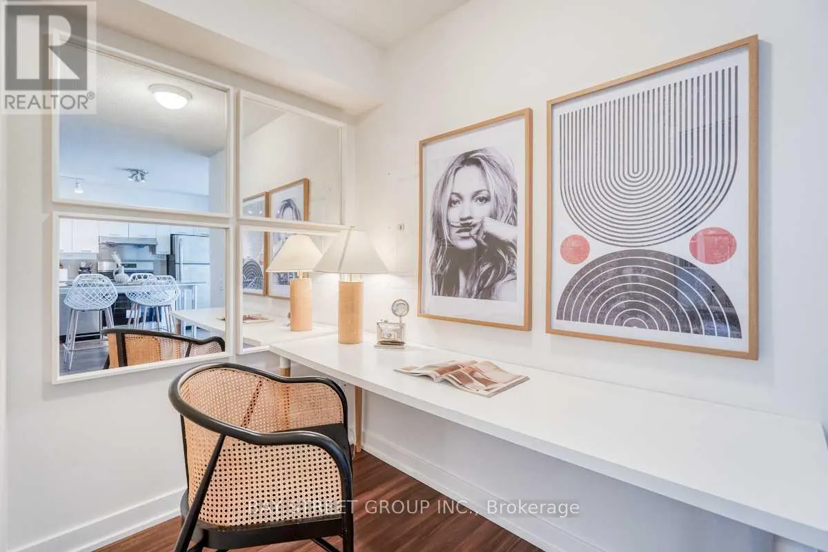 512 - 29 SINGER COURT