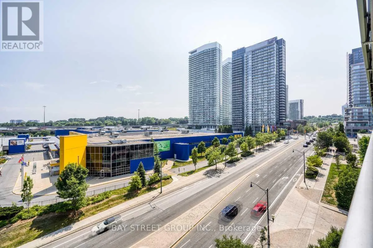 512 - 29 SINGER COURT