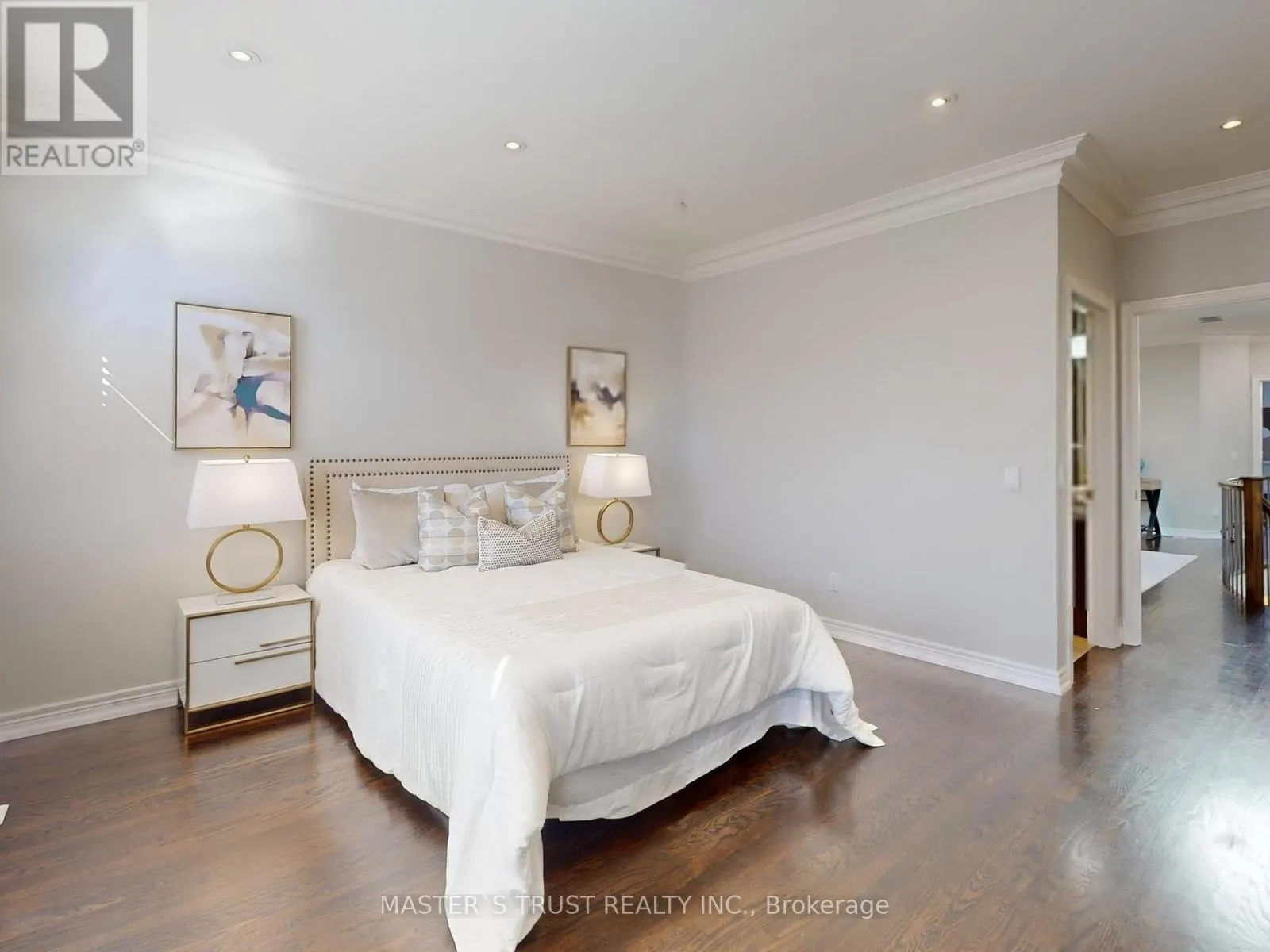 11 - 260 RUSSELL HILL ROAD