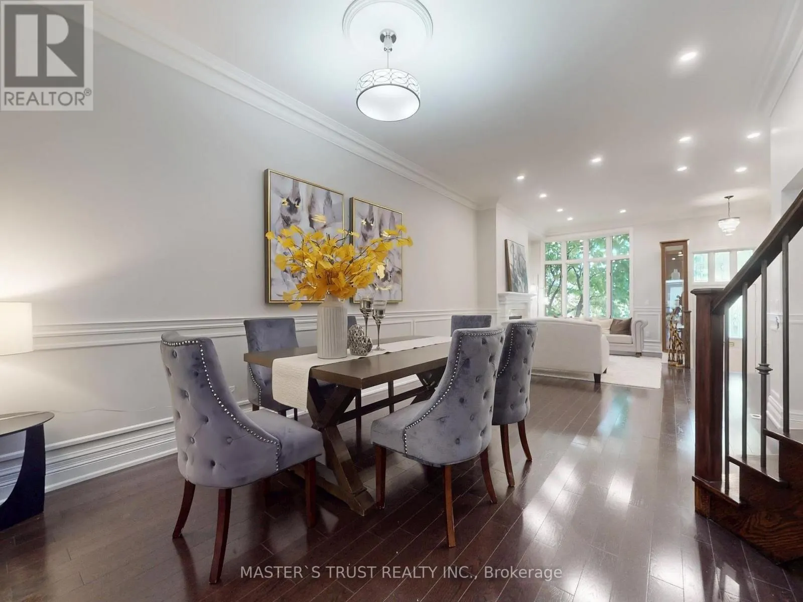 11 - 260 RUSSELL HILL ROAD