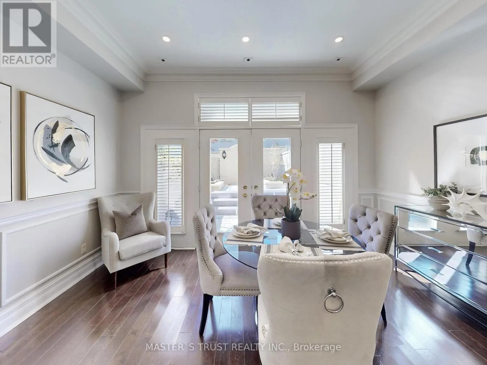 11 - 260 RUSSELL HILL ROAD
