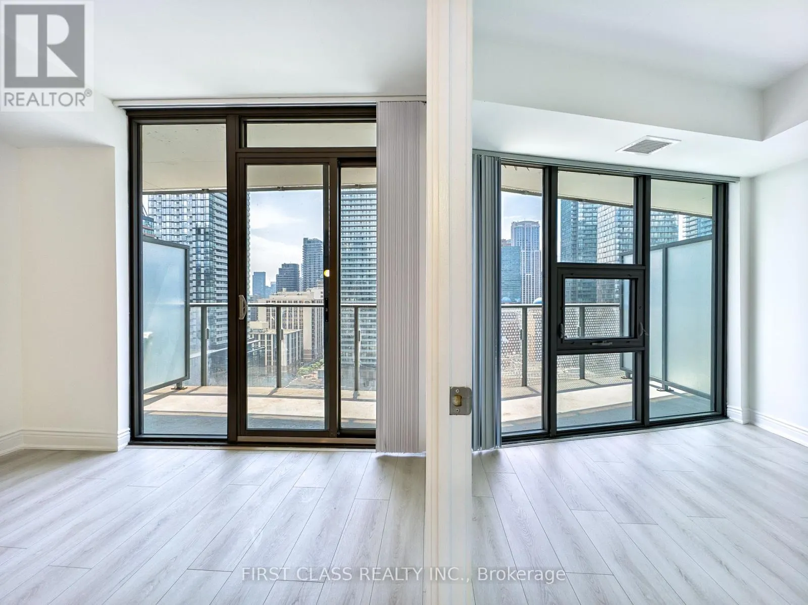 1404 - 11 WELLESLEY STREET W