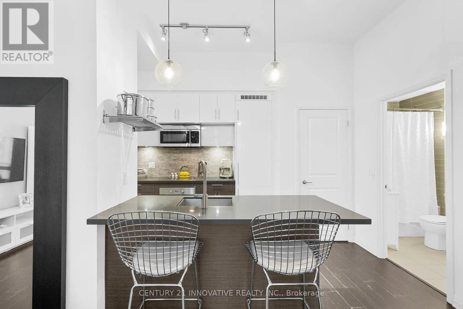 507 - 8 MERCER STREET