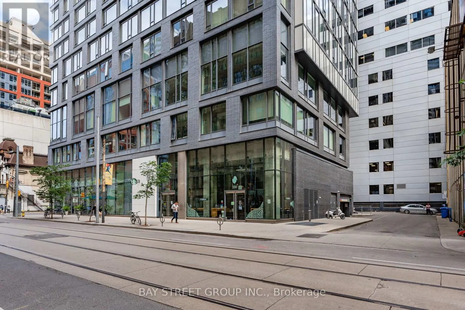 601 - 101 PETER STREET
