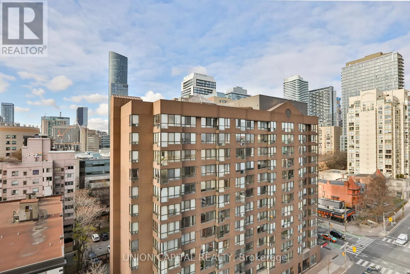 1005 - 319 JARVIS STREET