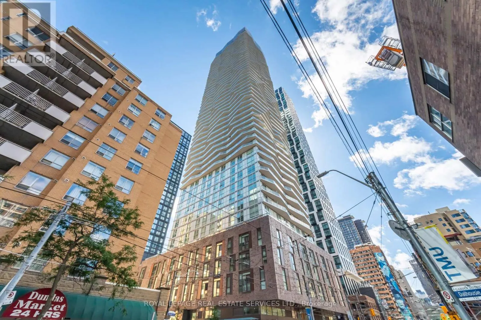 100 DALHOUSIE STREET