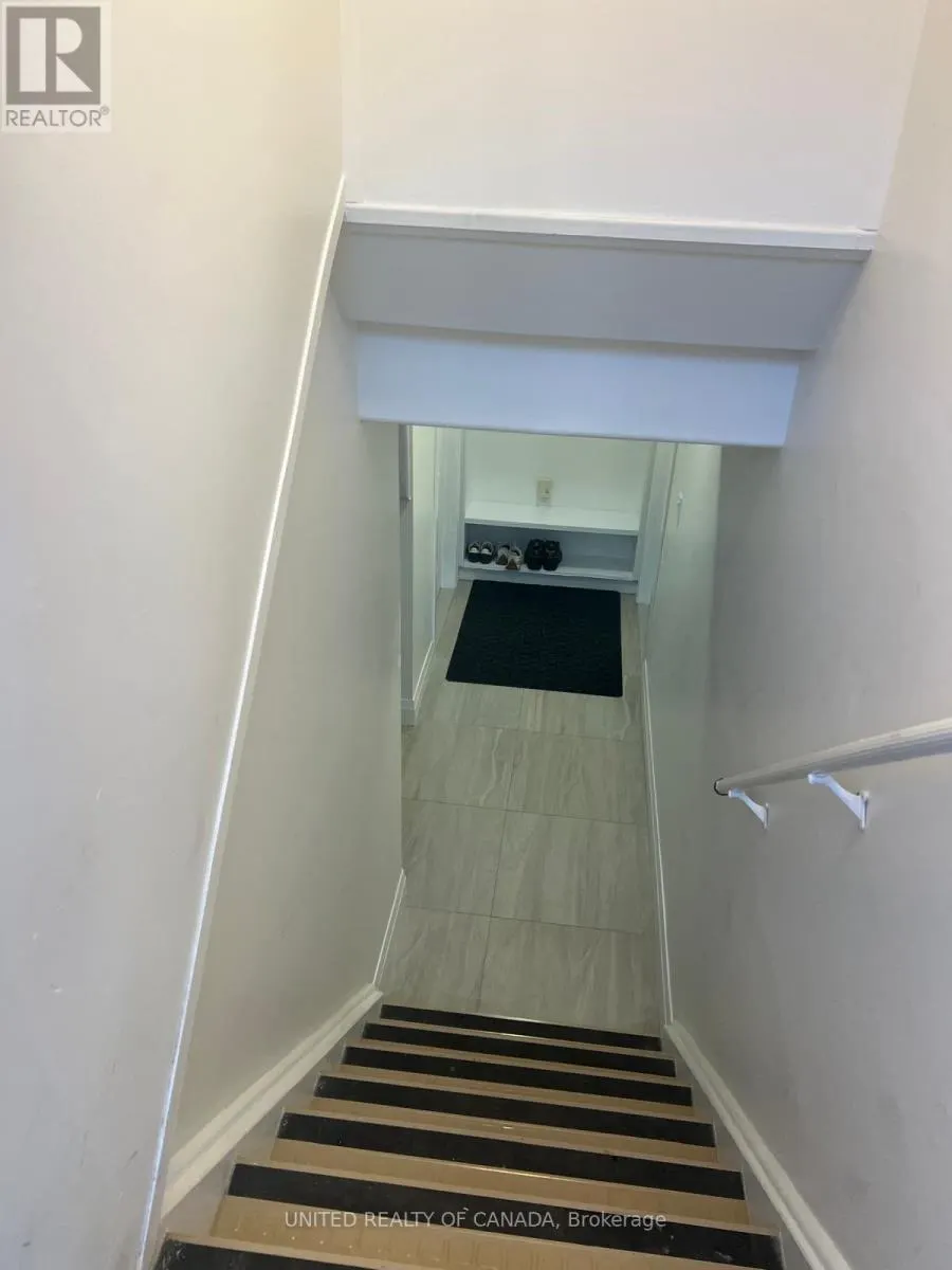 52 MARBURY CRESCENT