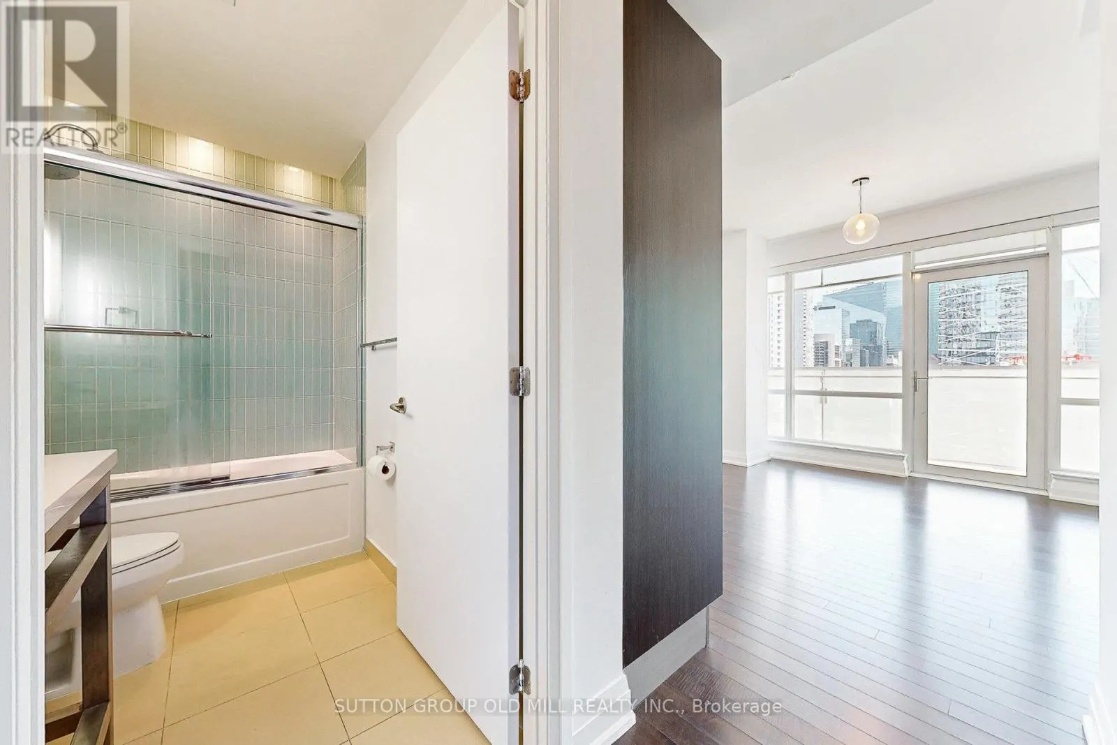 2009 - 80 JOHN STREET