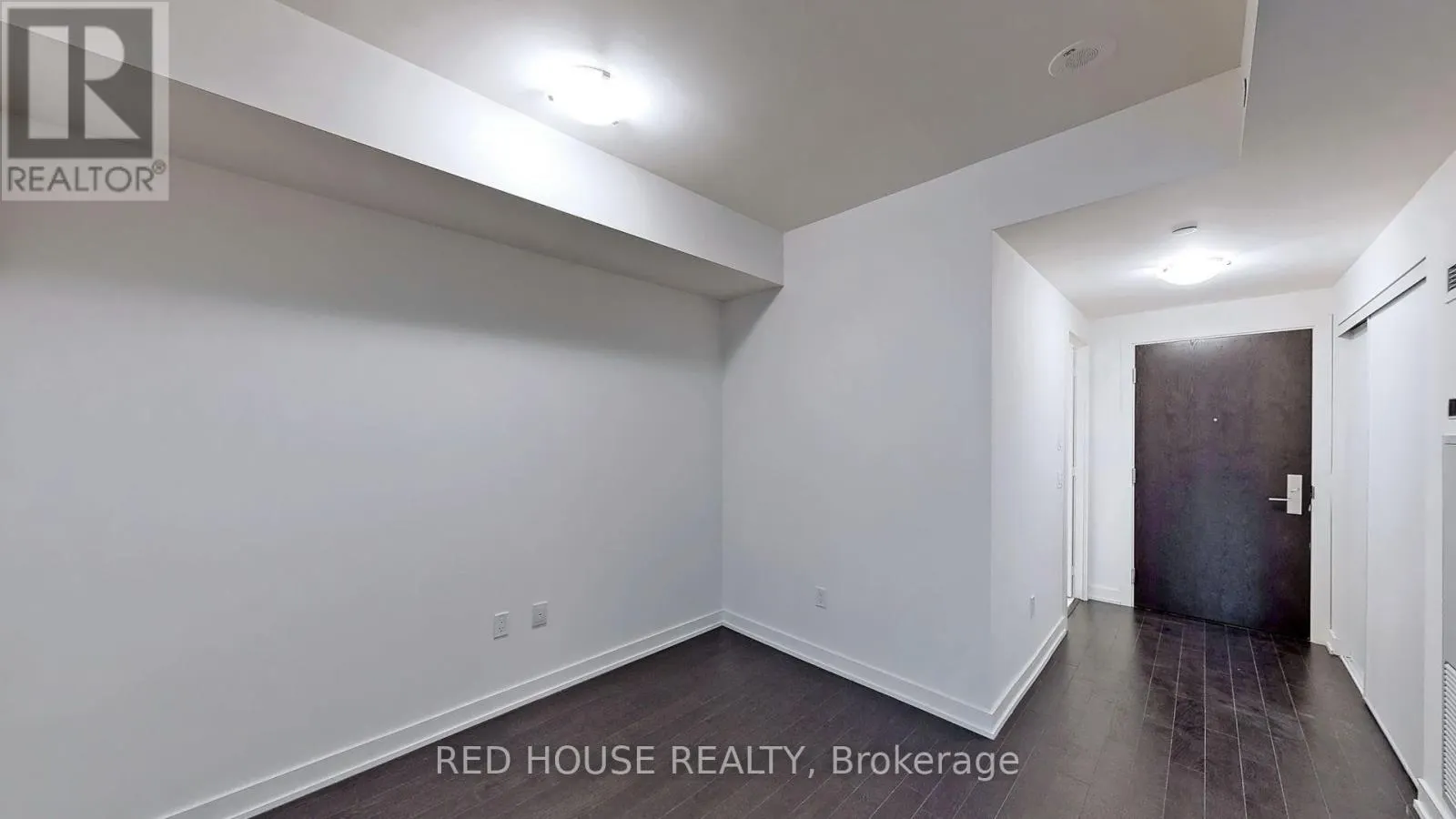 520 - 330 RICHMOND STREET W