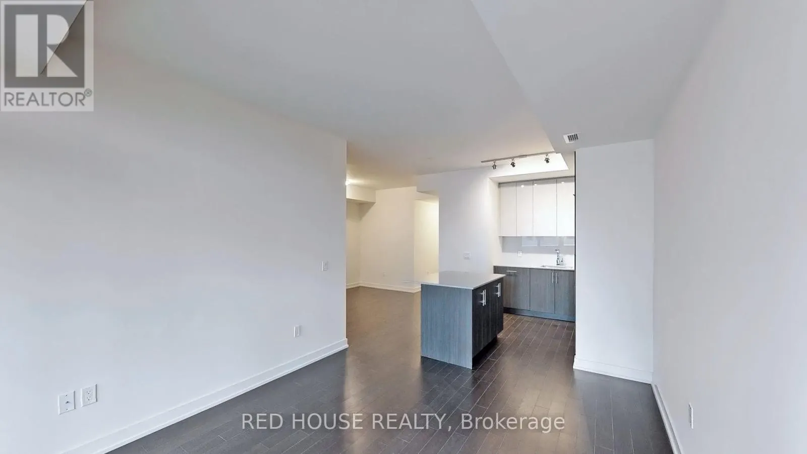 520 - 330 RICHMOND STREET W