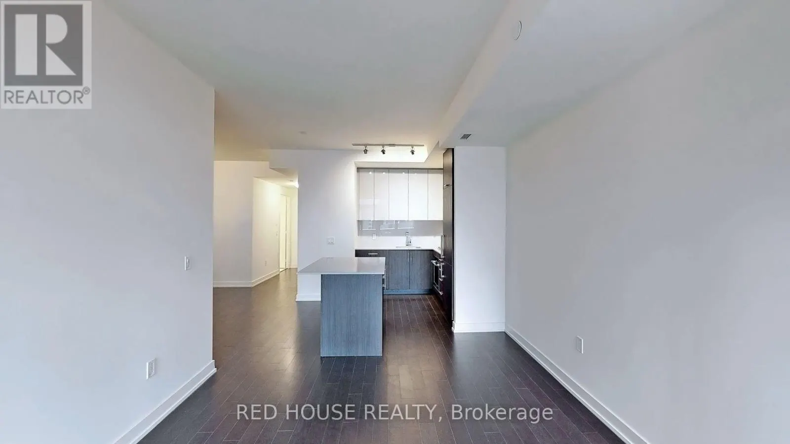 520 - 330 RICHMOND STREET W