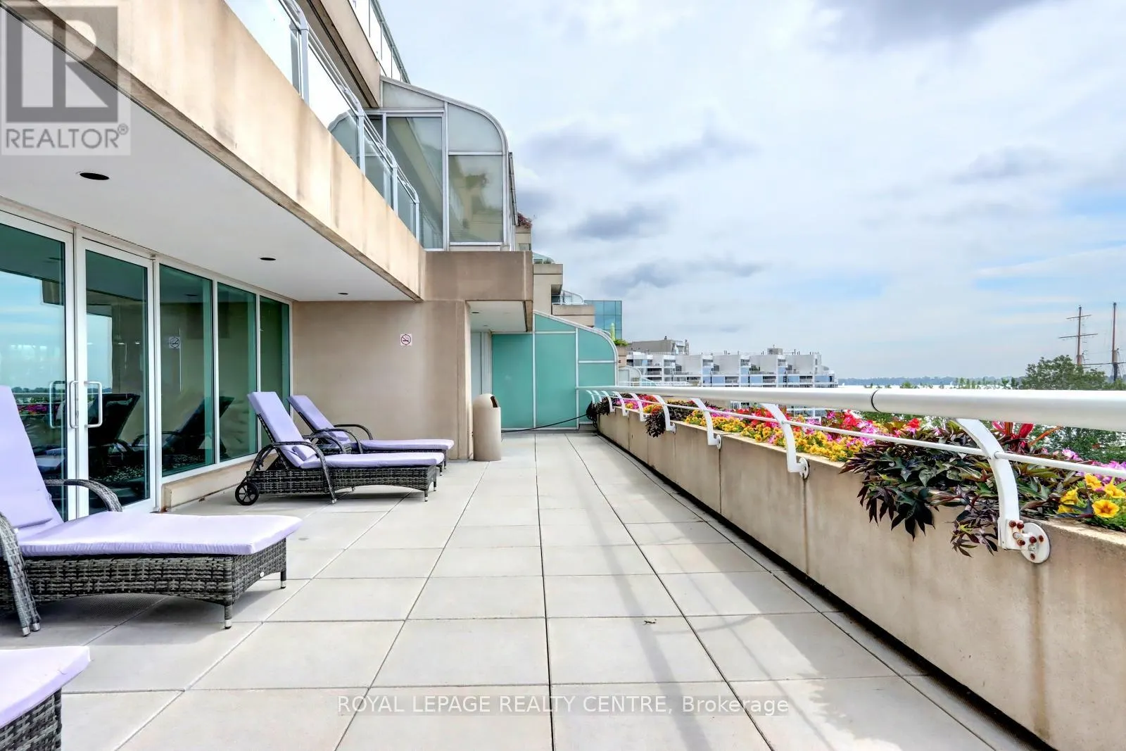 401W - 480 QUEENS QUAY W