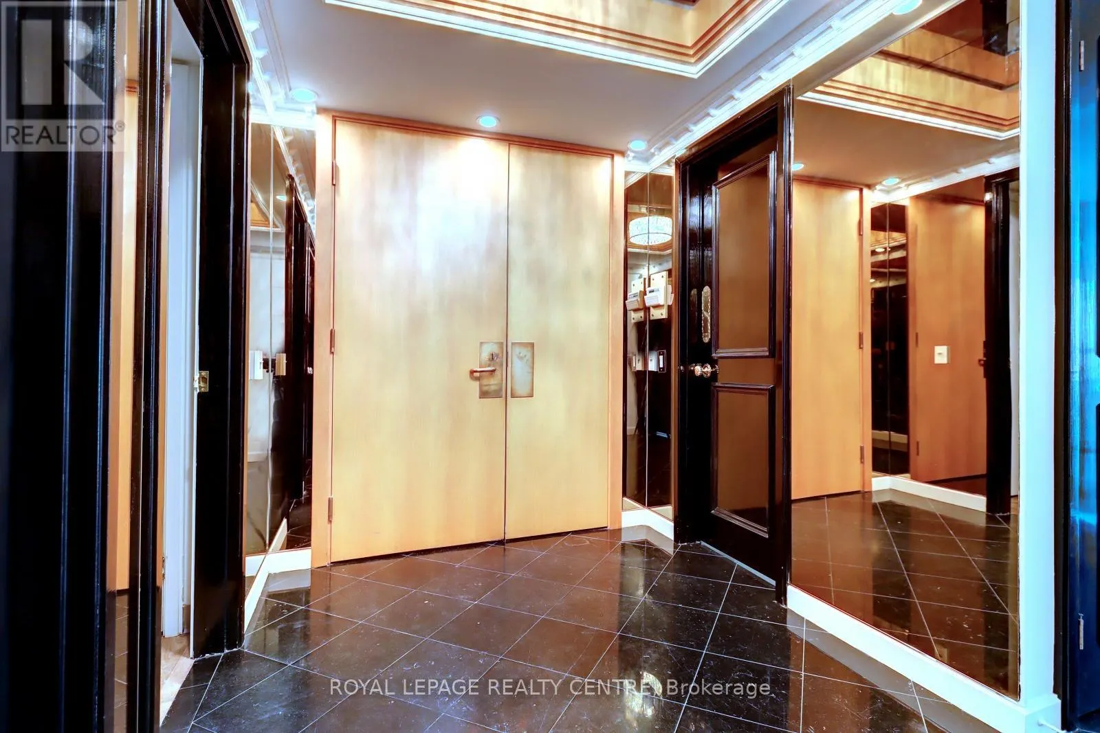 401W - 480 QUEENS QUAY W