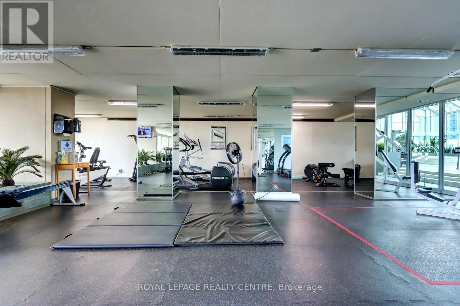 401W - 480 QUEENS QUAY W
