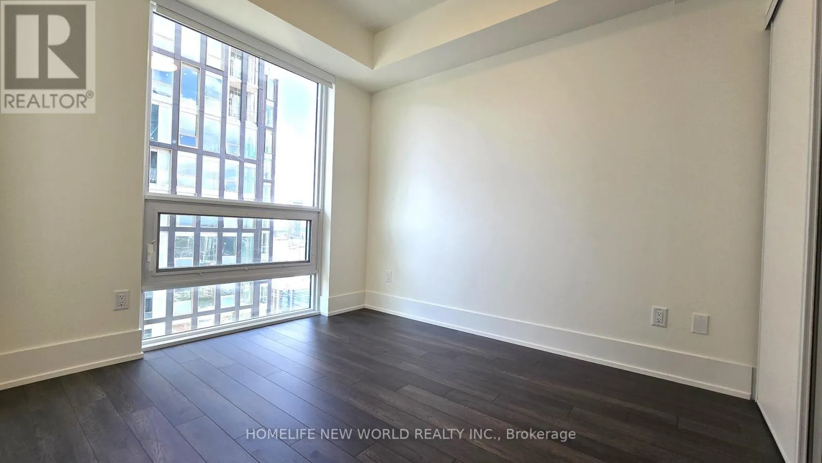 5001 - 89 CHURCH STREET