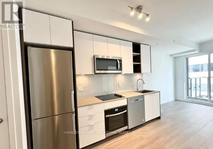 933 - 543 RICHMOND STREET W