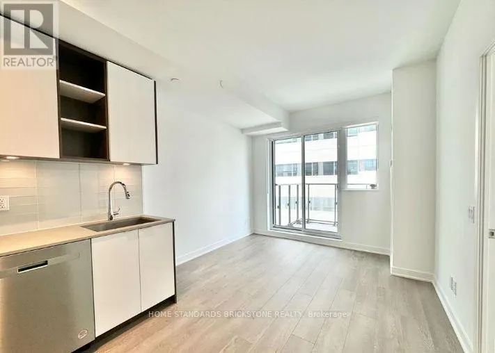 933 - 543 RICHMOND STREET W