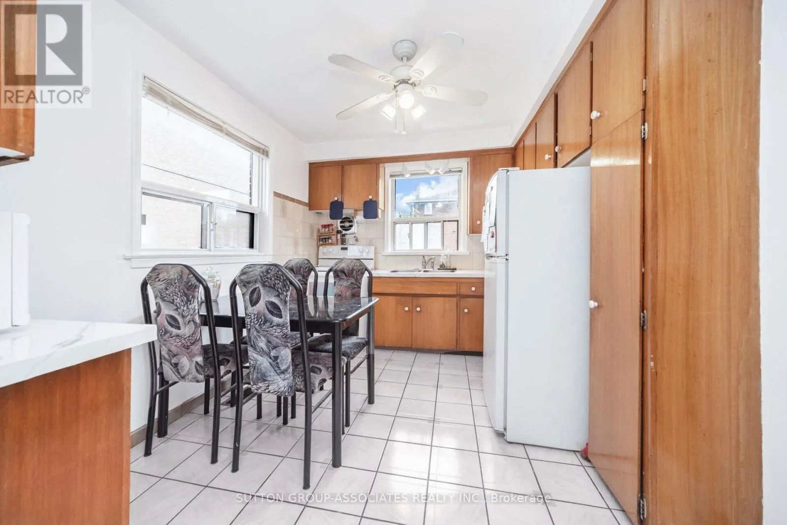 3 STANSTEAD DRIVE