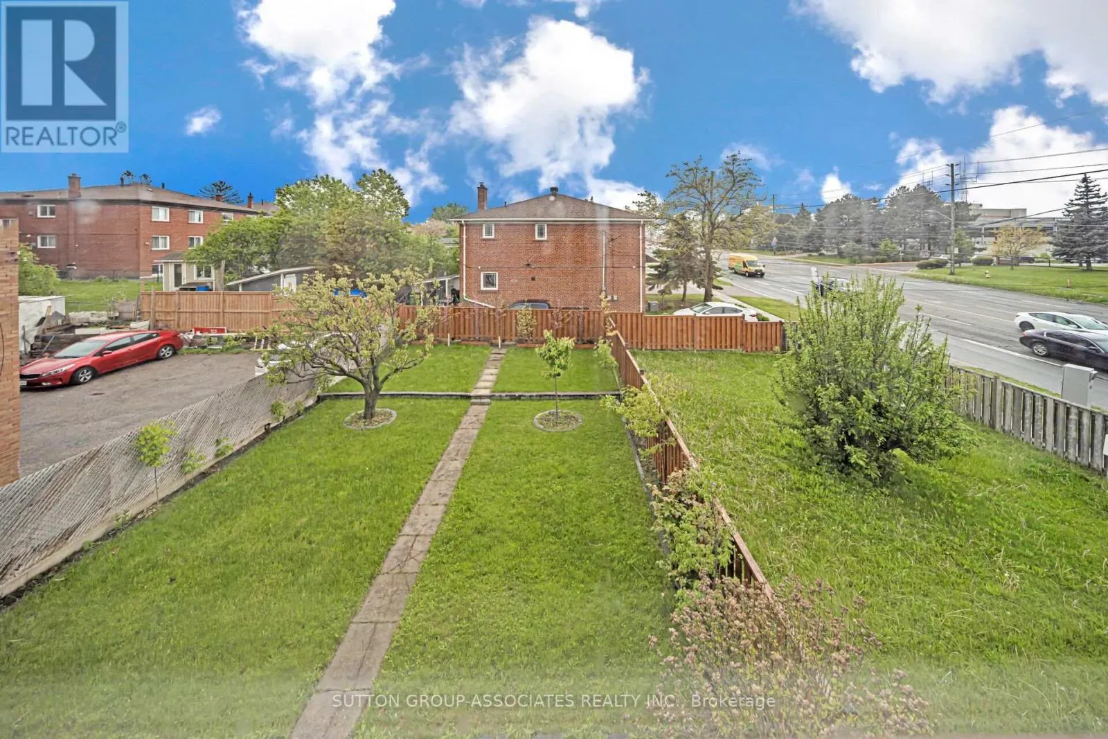 3 STANSTEAD DRIVE