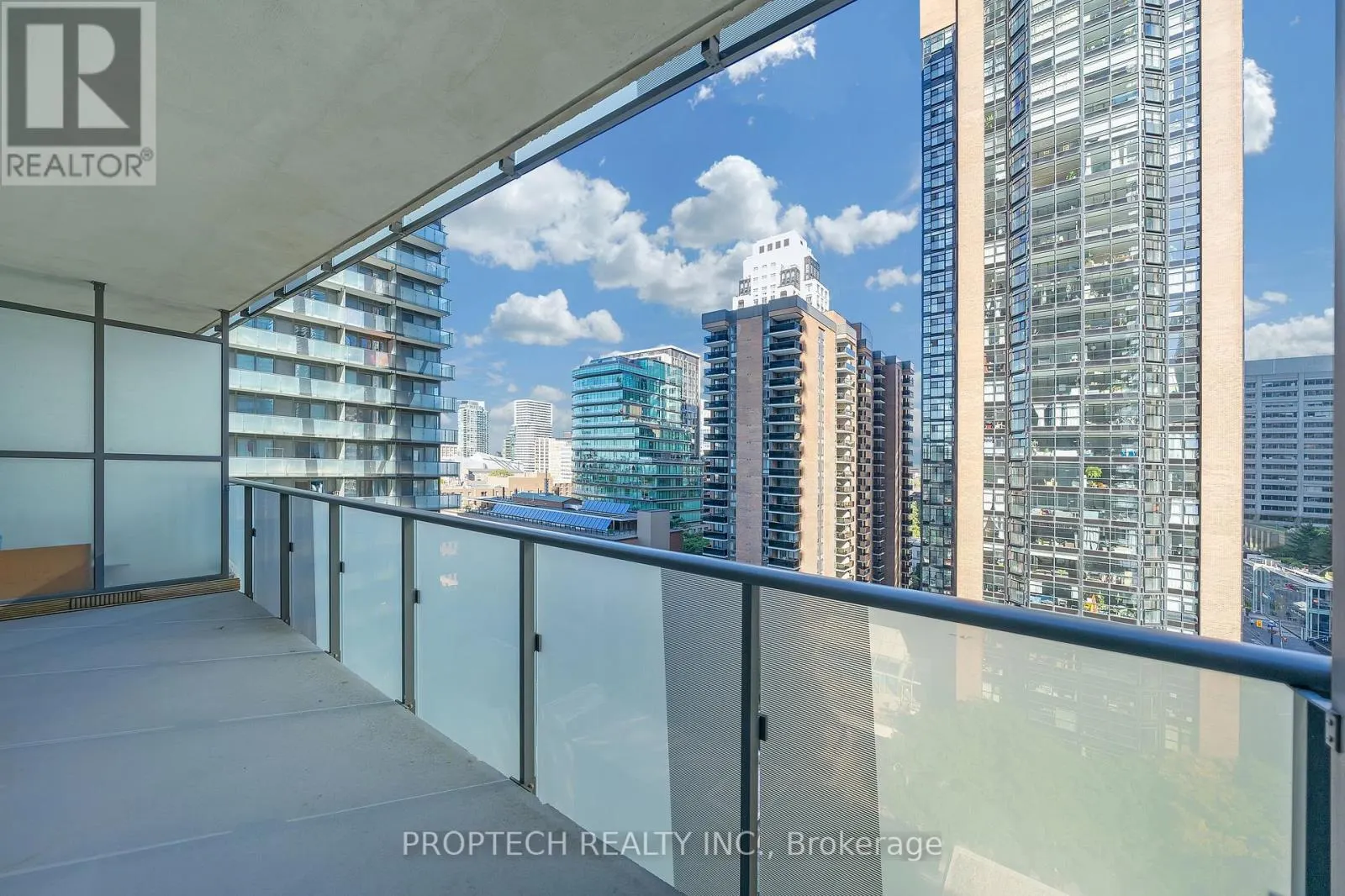 1009 - 1080 BAY STREET