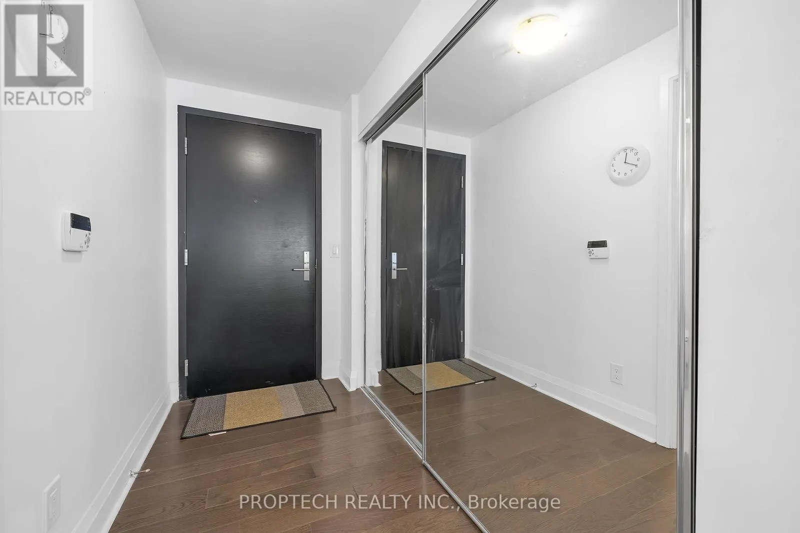 1009 - 1080 BAY STREET