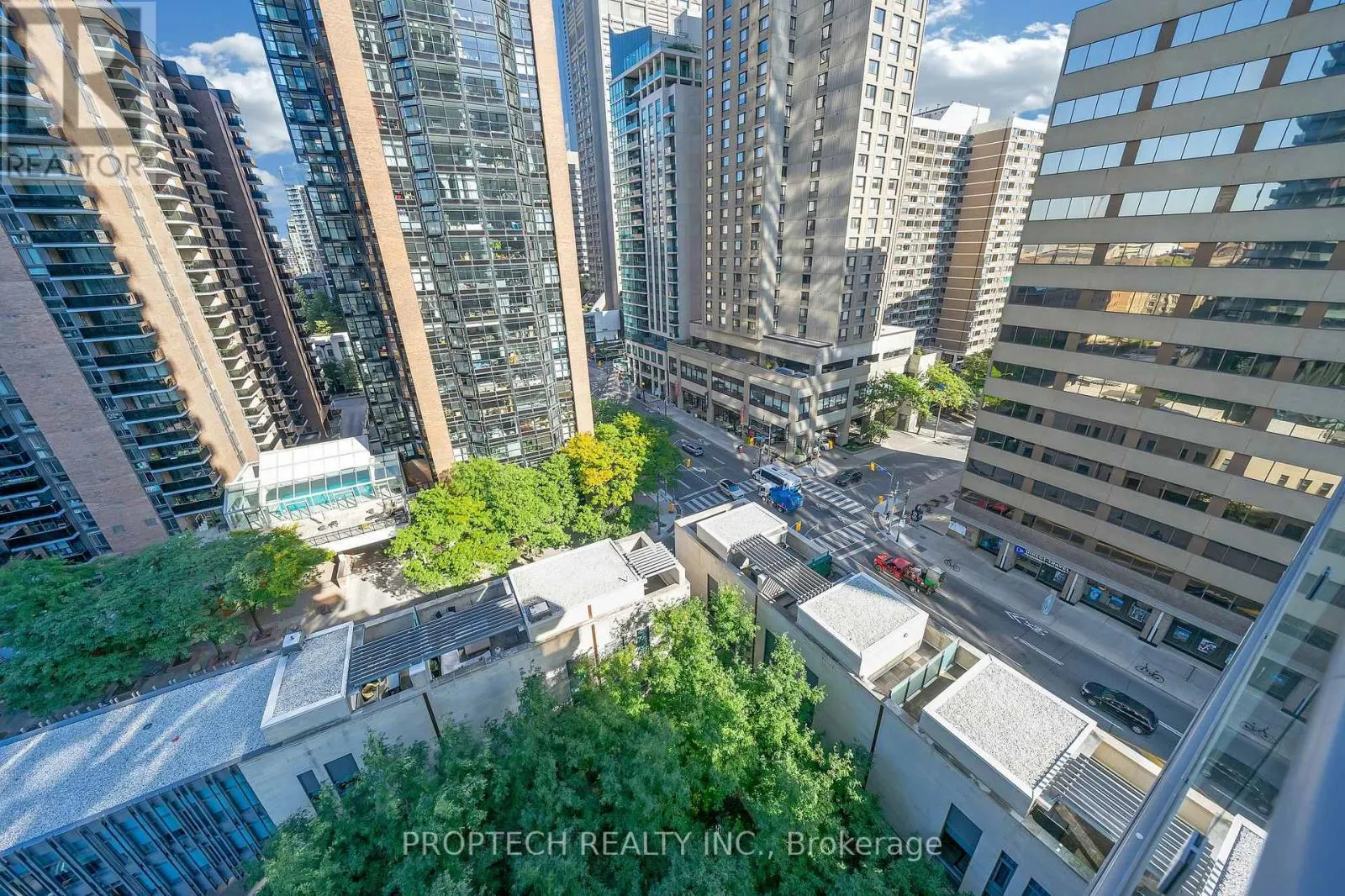 1009 - 1080 BAY STREET