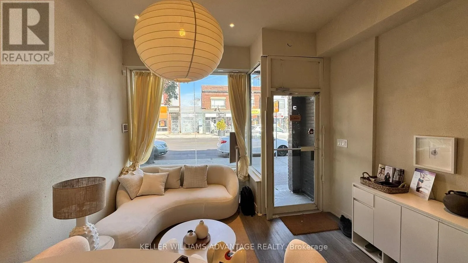 1647 EGLINTON AVENUE W