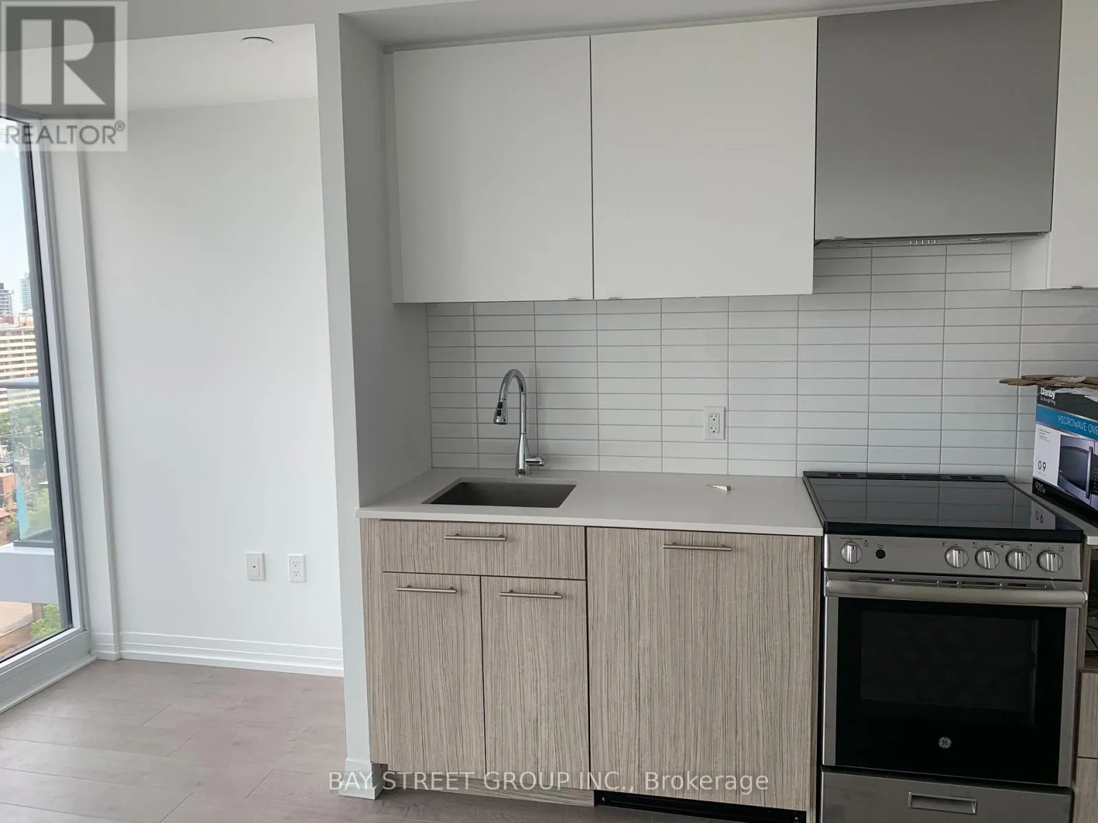 1713 - 251 JARVIS STREET