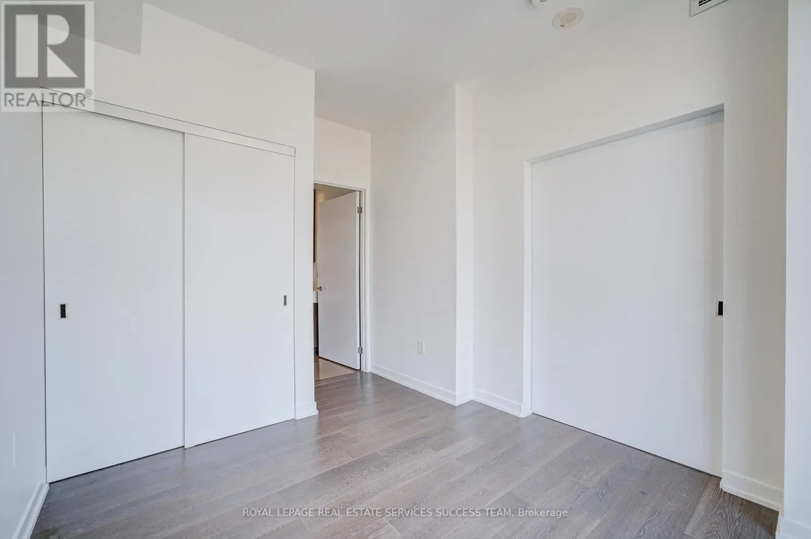 2110 A - 15 LOWER JARVIS STREET