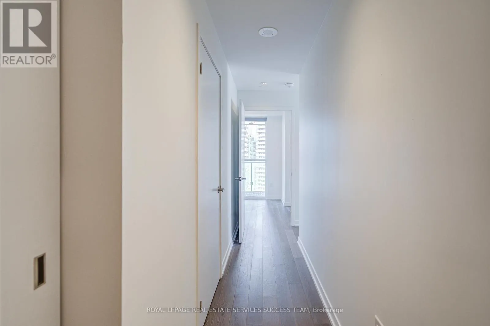 2110 A - 15 LOWER JARVIS STREET