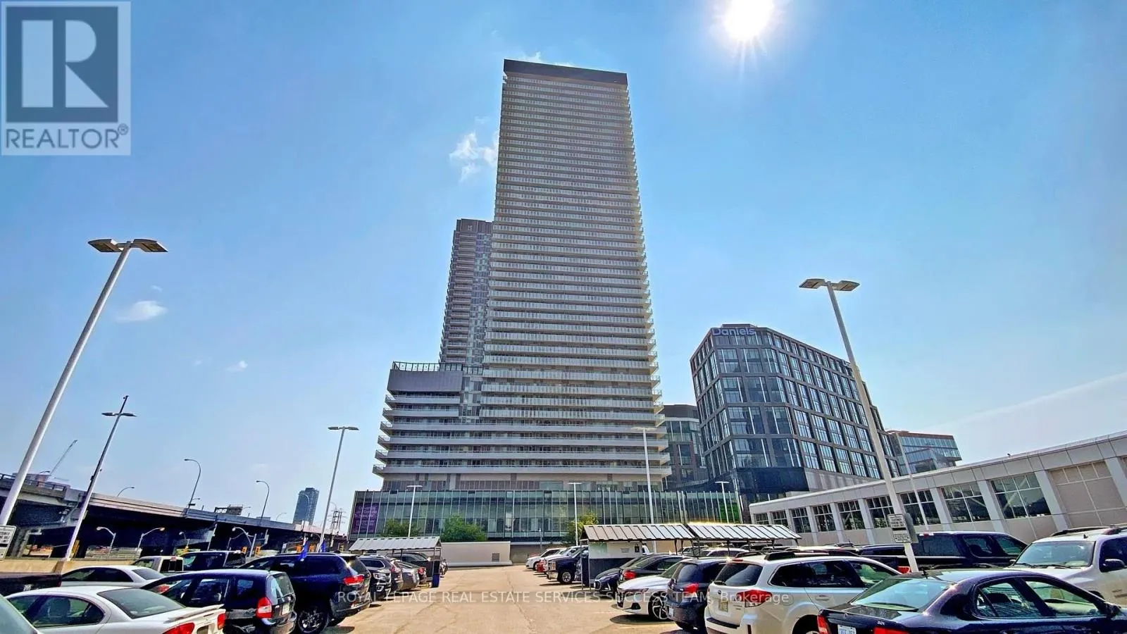 2110 A - 15 LOWER JARVIS STREET