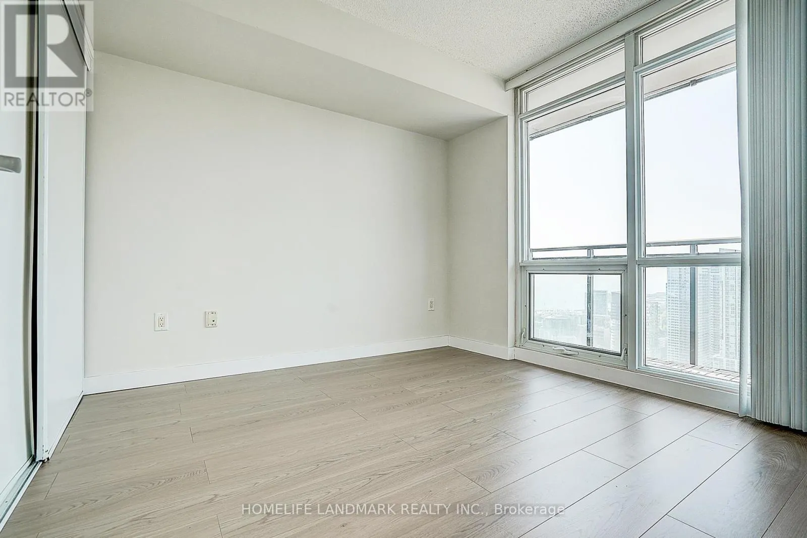 4602 - 15 FORT YORK BOULEVARD