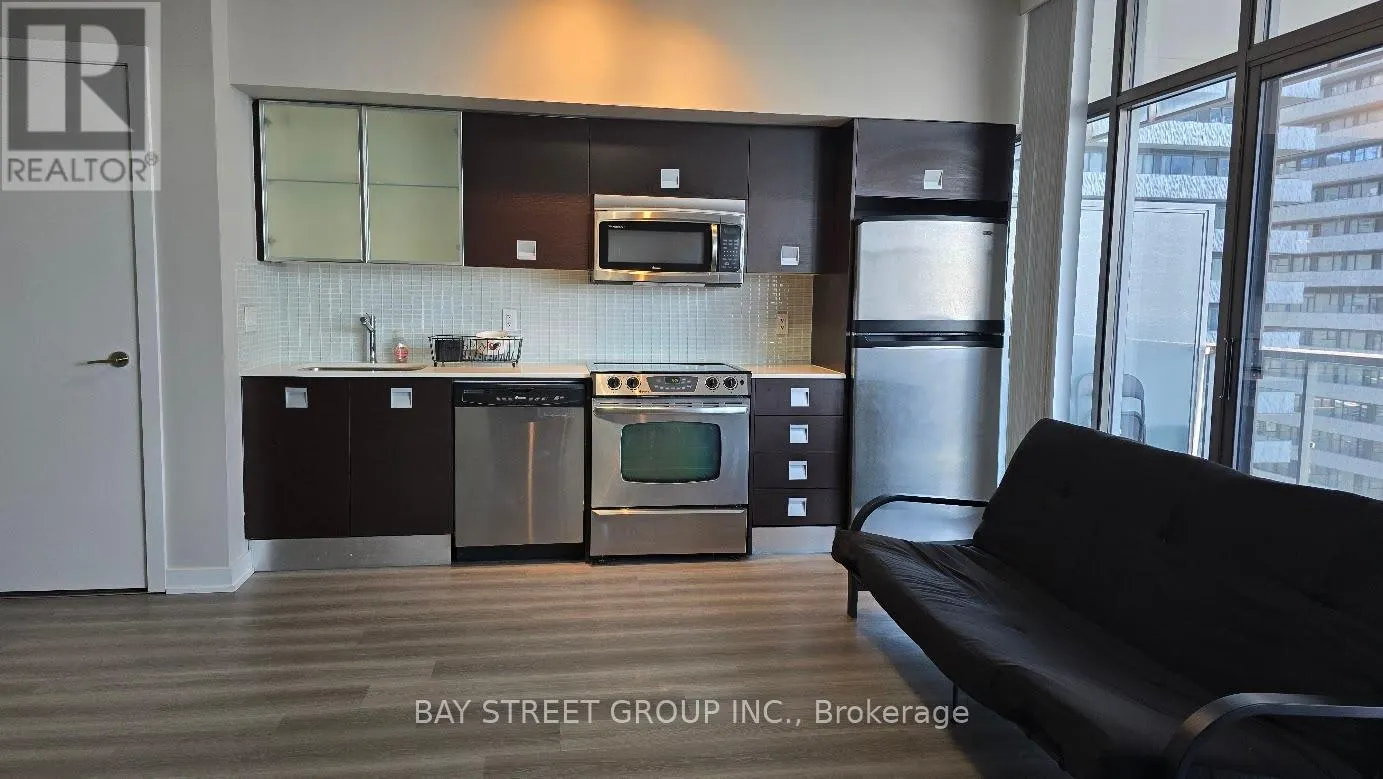 3109 - 33 CHARLES STREET E
