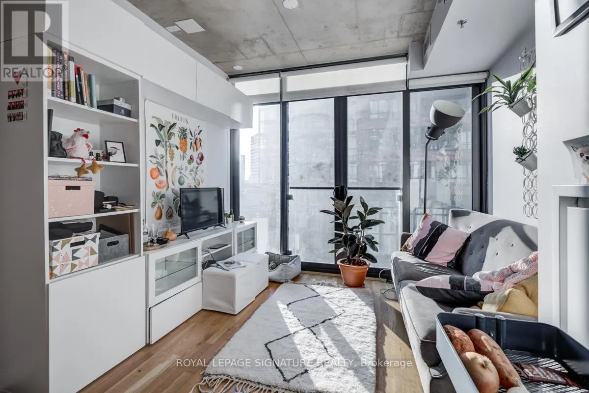 707 - 8 DOVERCOURT ROAD