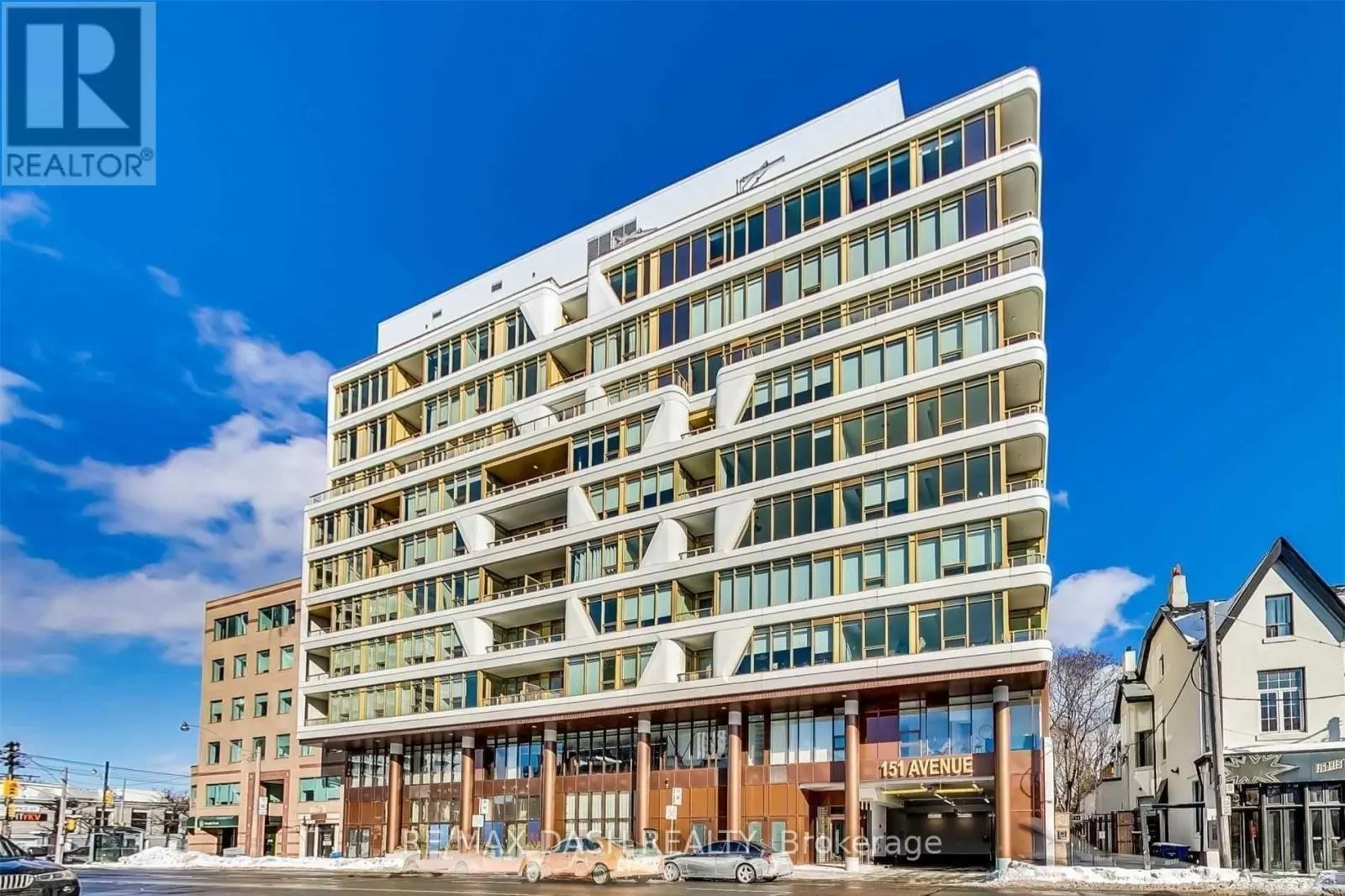 1001 - 151 AVENUE ROAD