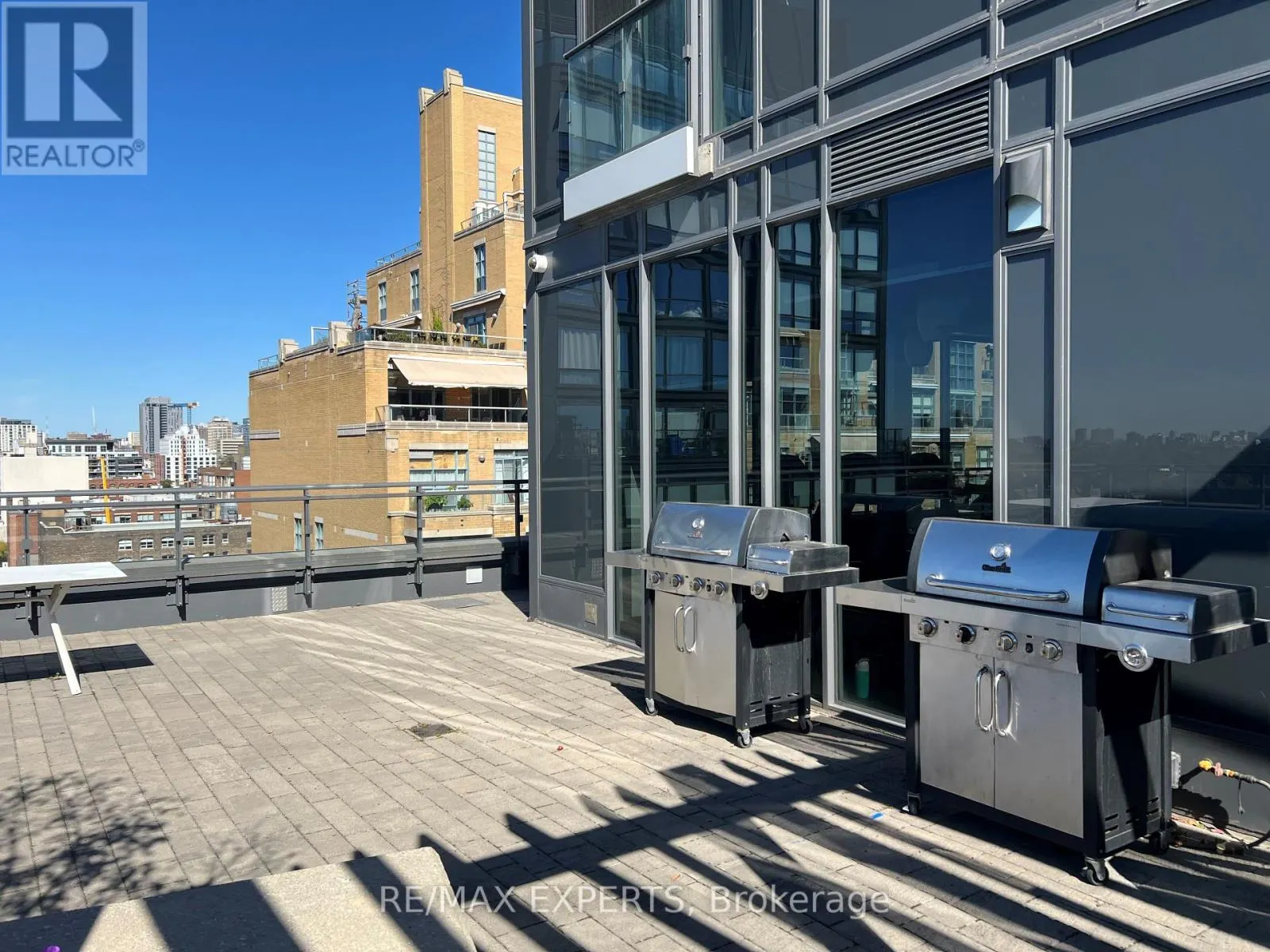 204 - 435 RICHMOND STREET W