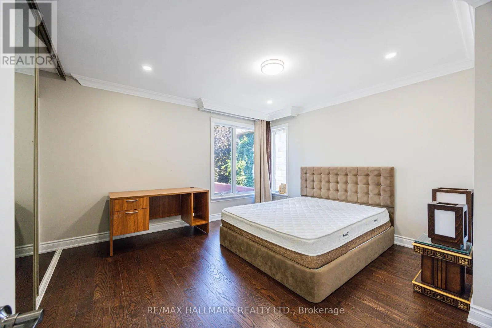 95 CAINES AVENUE