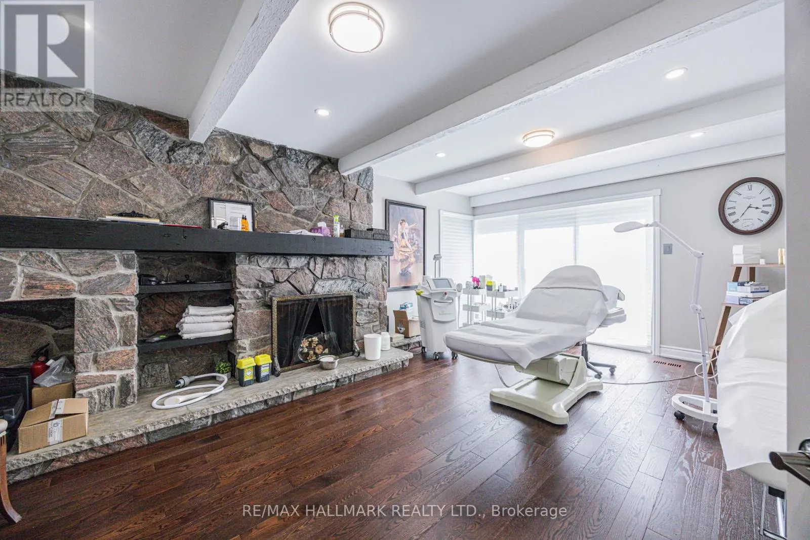 95 CAINES AVENUE