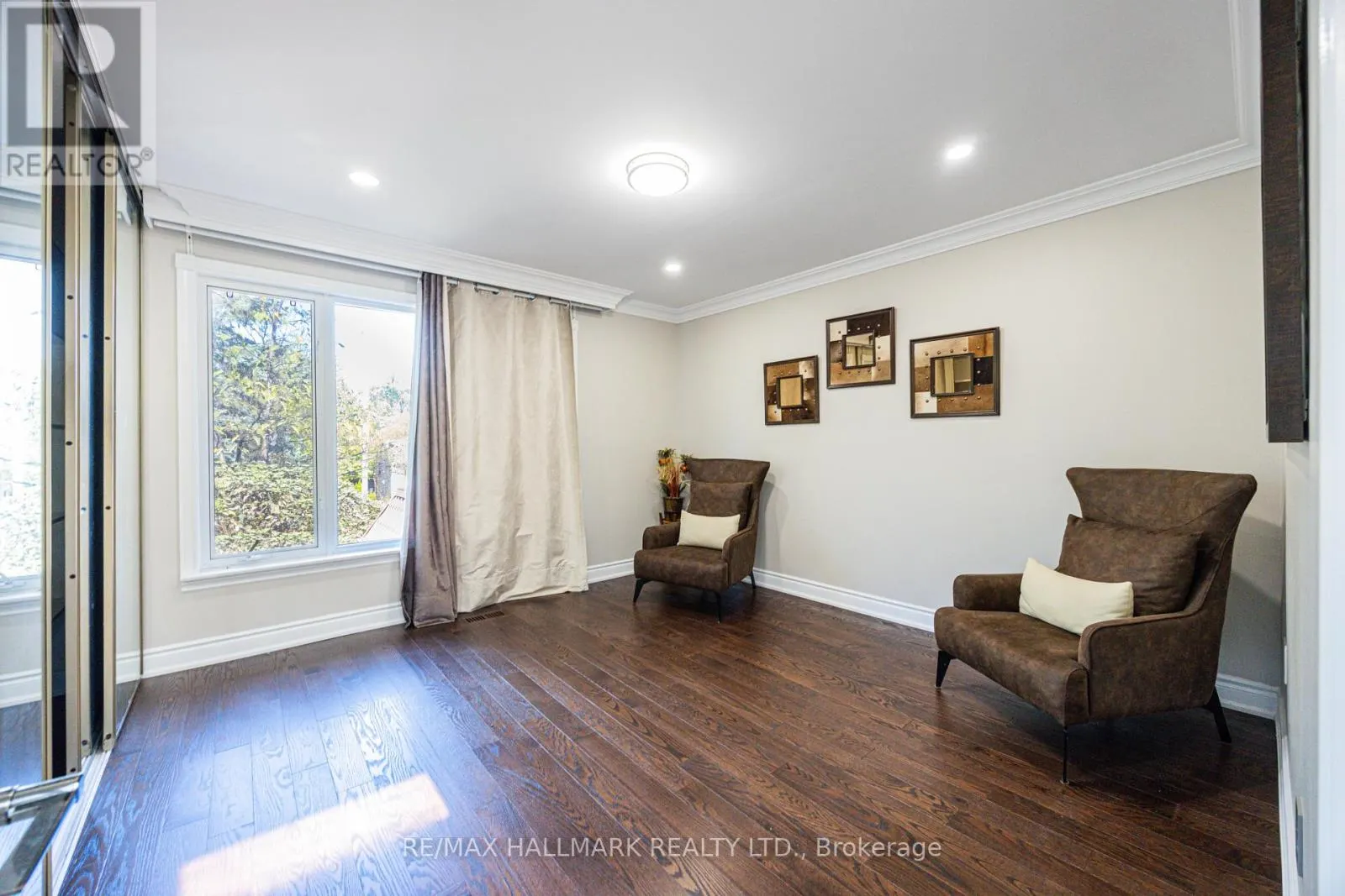 95 CAINES AVENUE