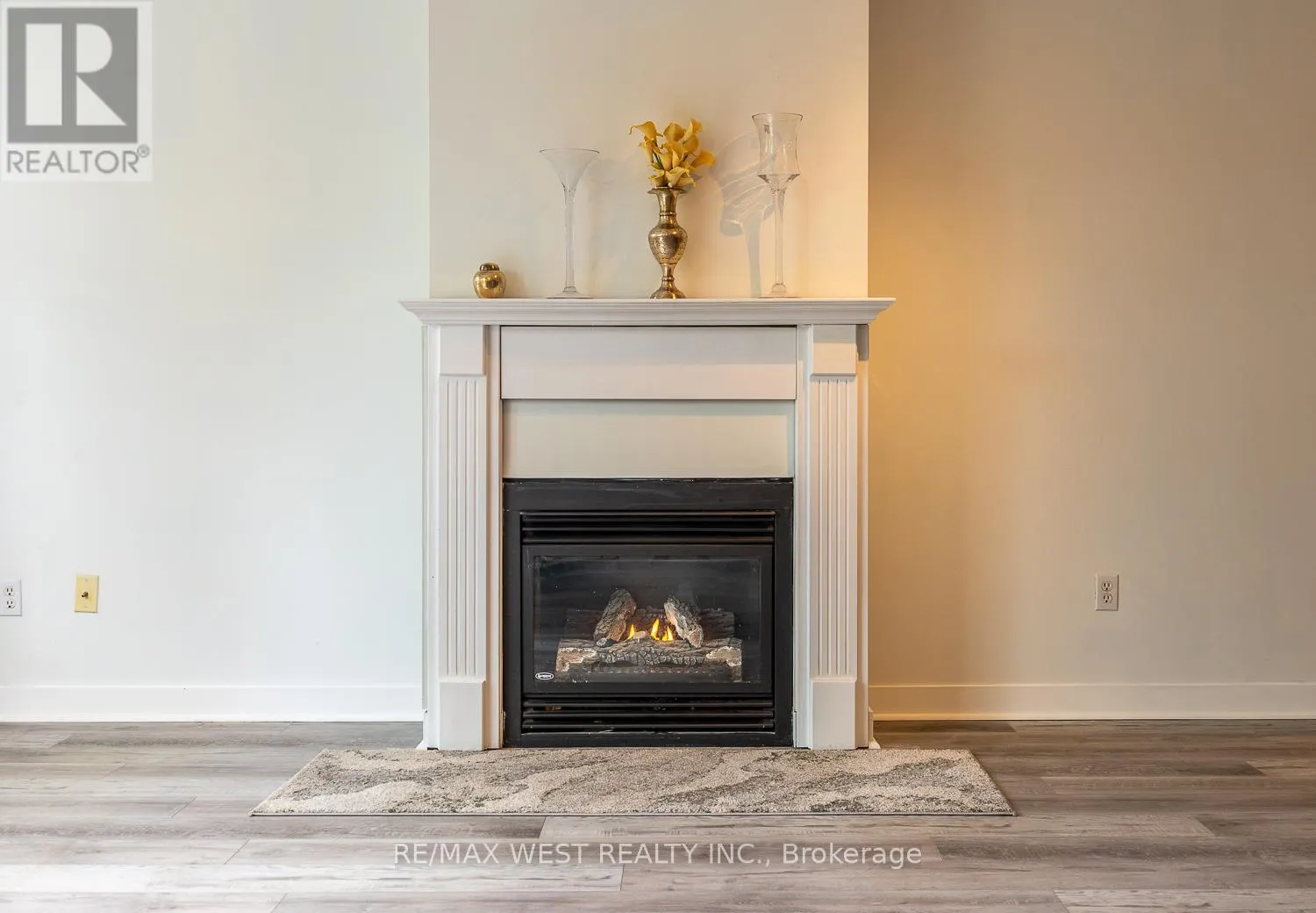 309 - 500 RICHMOND STREET W