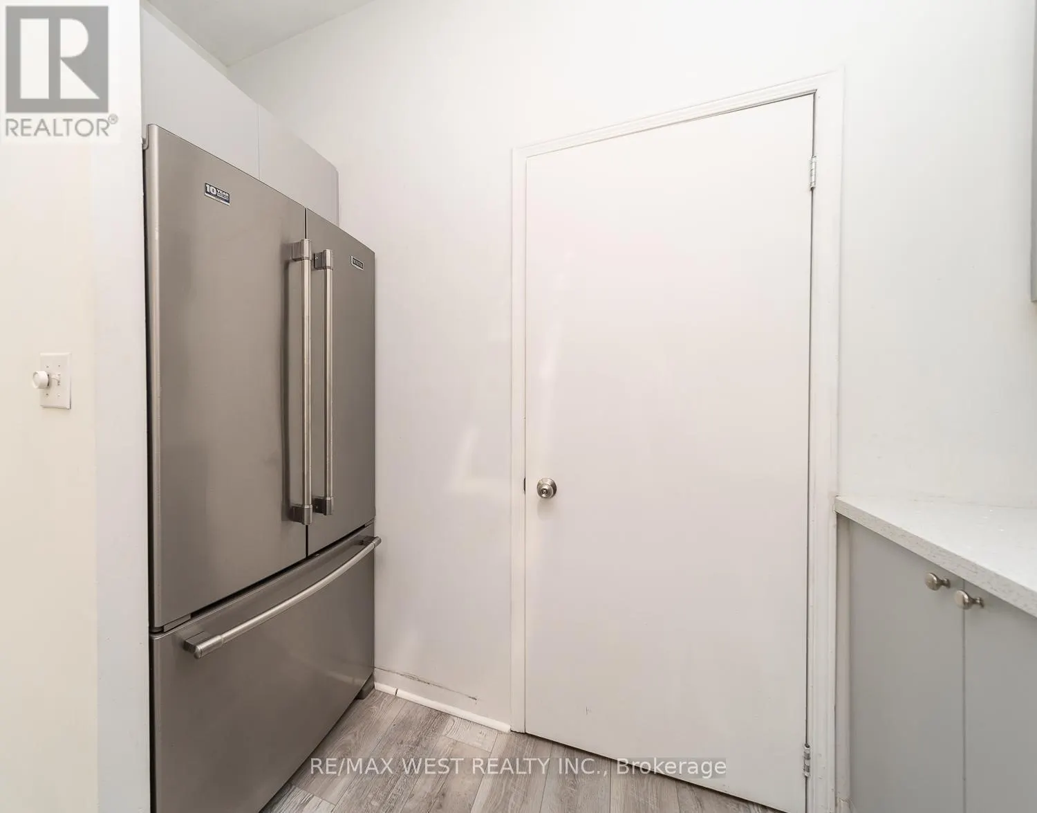 309 - 500 RICHMOND STREET W