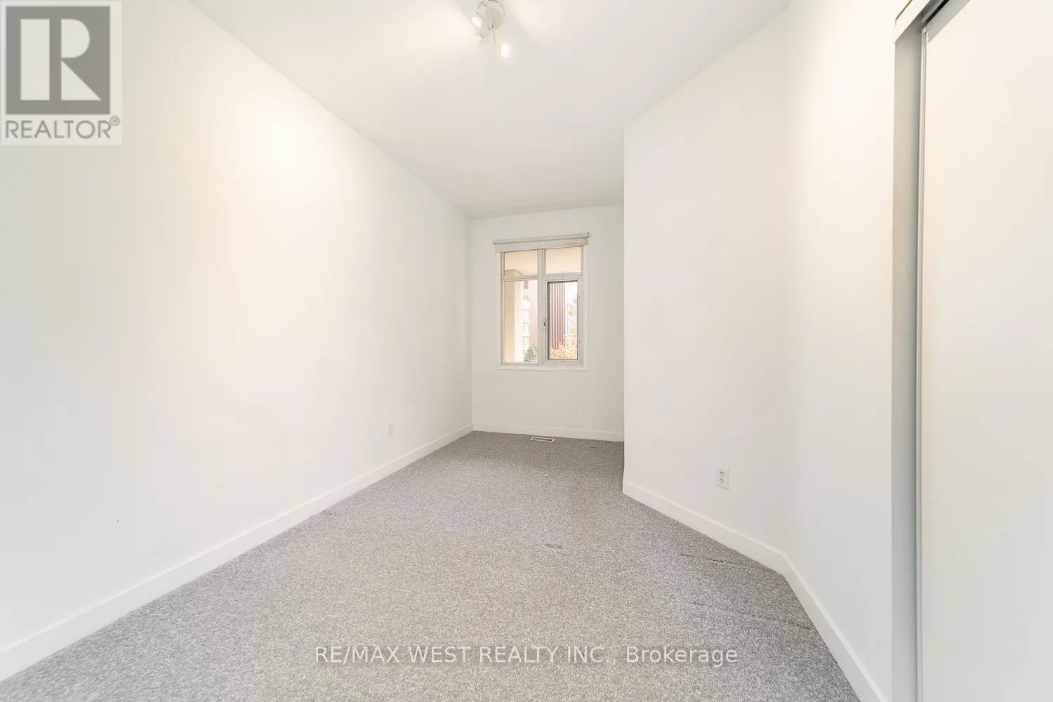 309 - 500 RICHMOND STREET W